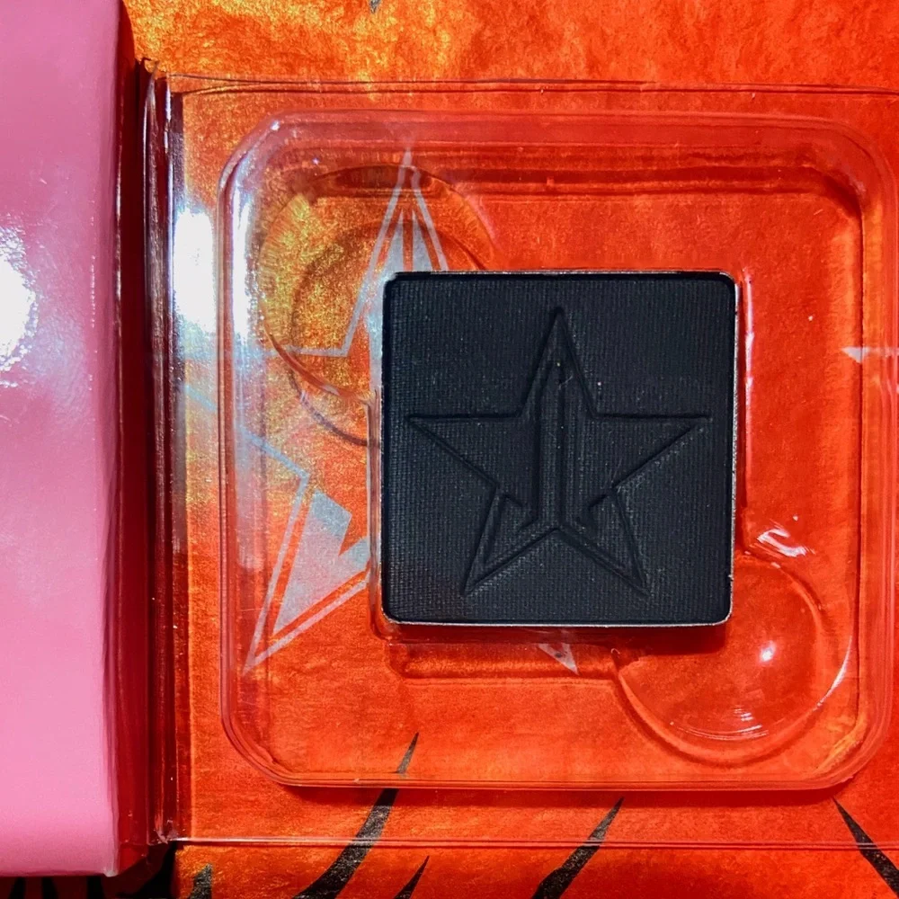 Jeffree Star Cosmetics Artistry Eyeshadow Single WEIRDO Black Matte Makeup NEW